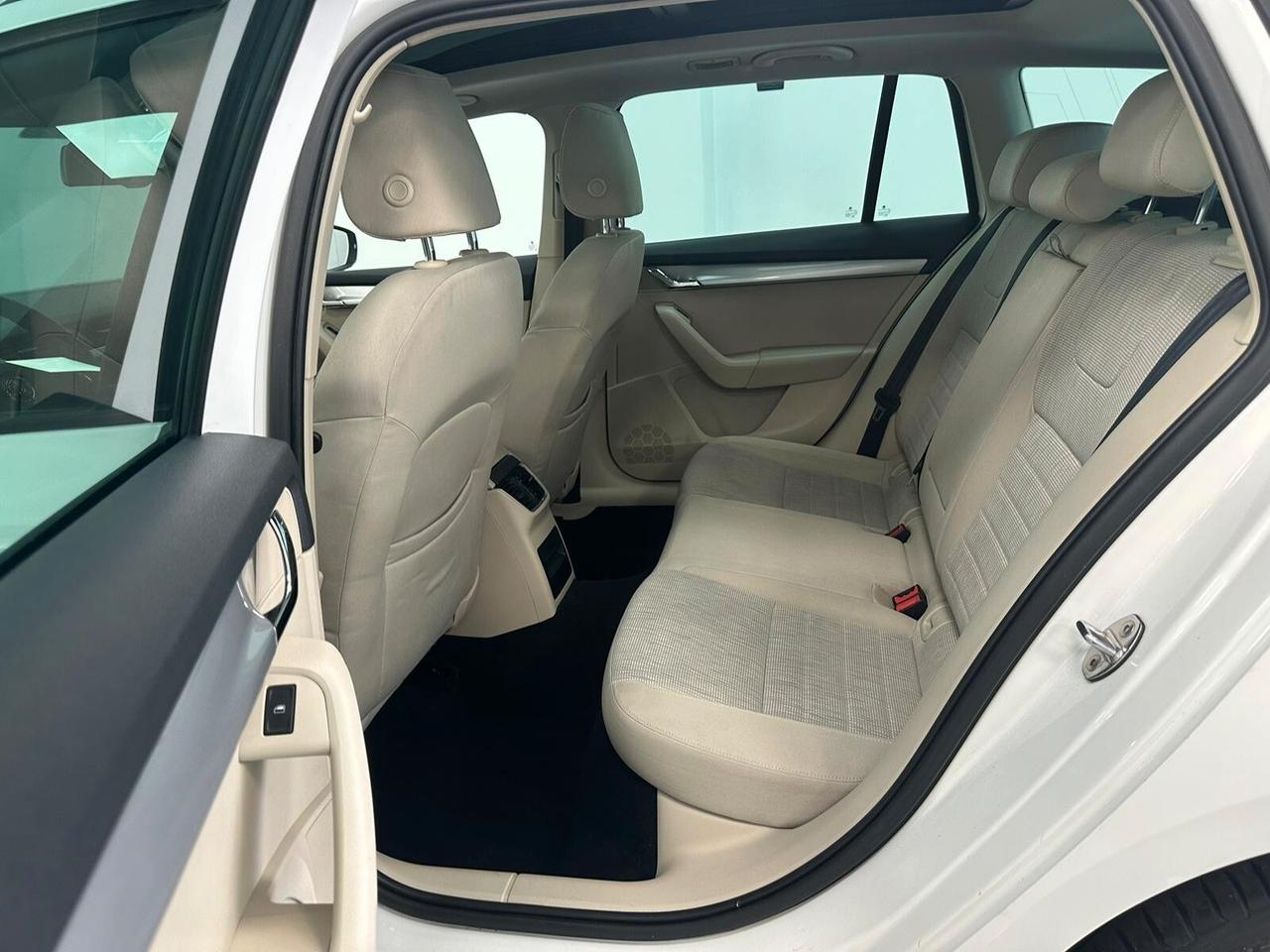 Skoda Octavia 2.0 TDI CR 4x4 Wagon Executive