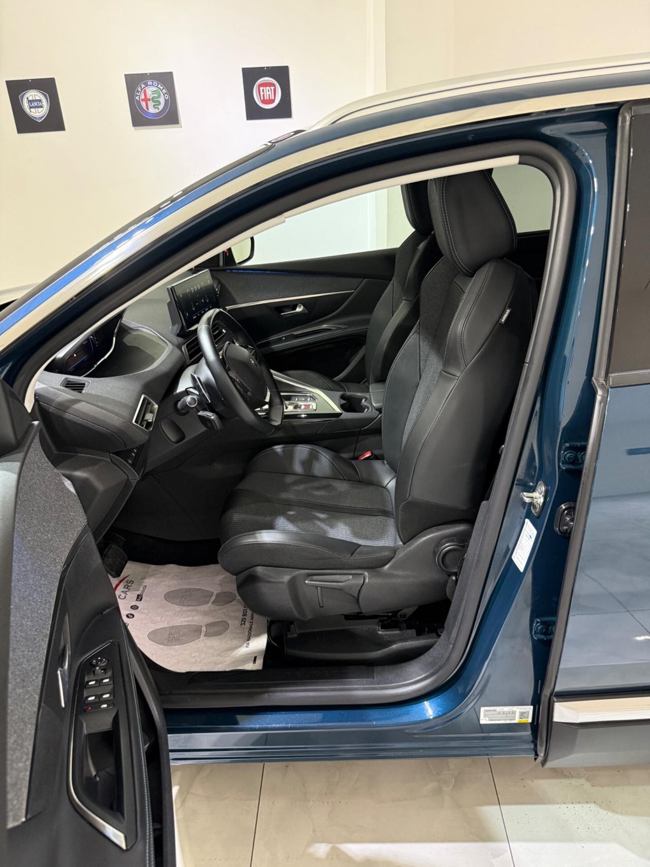 PEUGEOT 5008 ALLURE PACK UNICO PROPRIETARIO CON IVA ESPOSTA