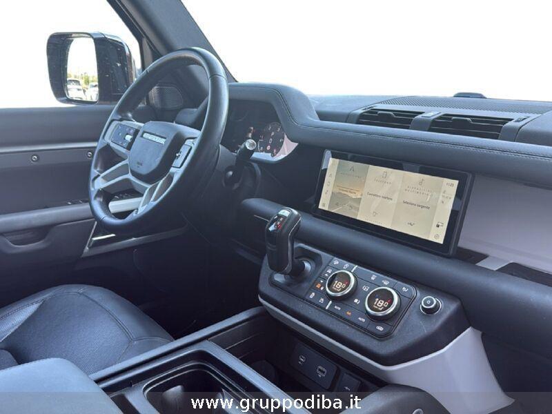 Land Rover Defender VII 2020 110 Diesel 110 3.0d i6 mhev SE awd 200cv auto