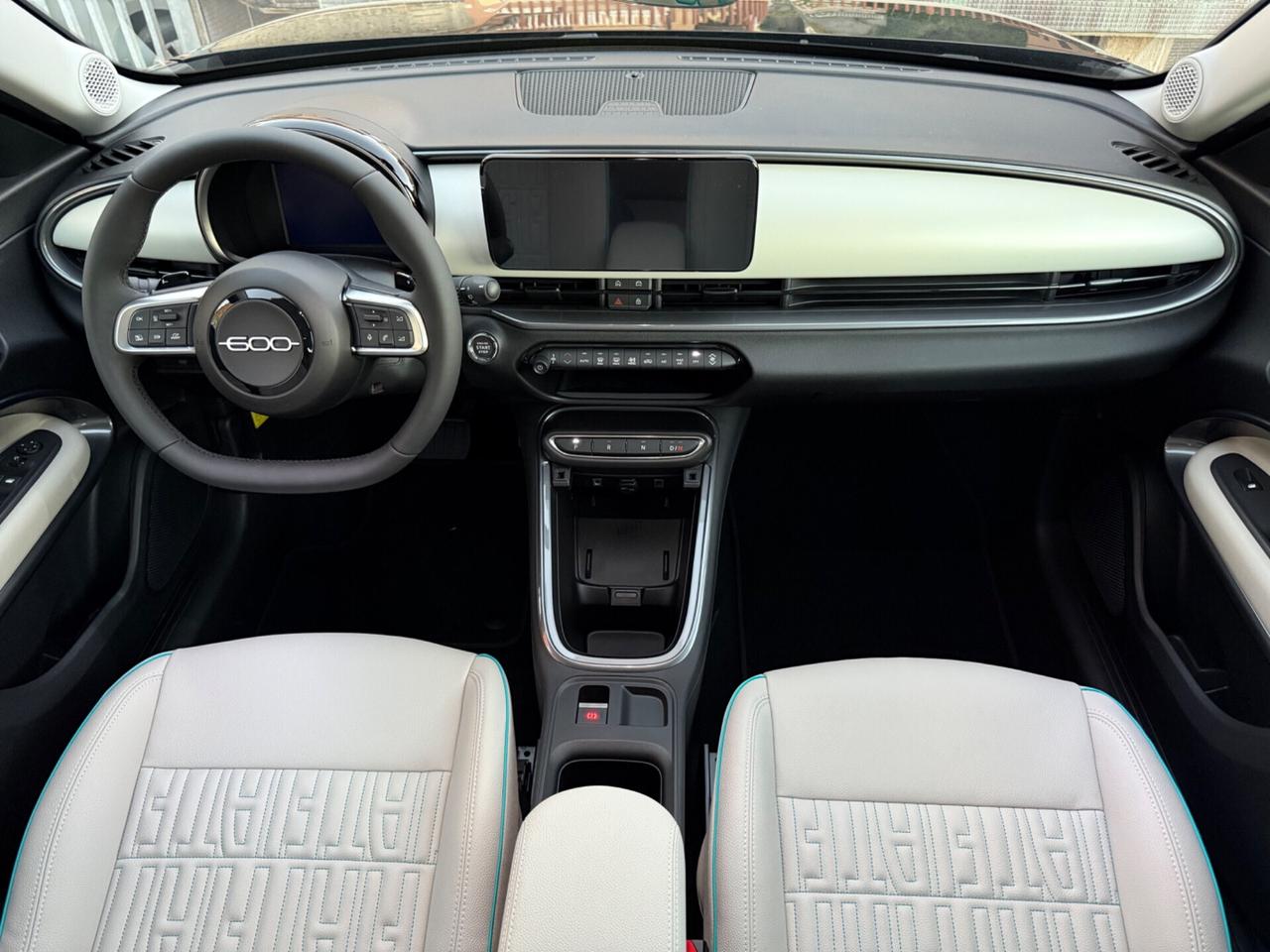 Fiat 600 Hybrid 145 CV DCT MHEV La Prima