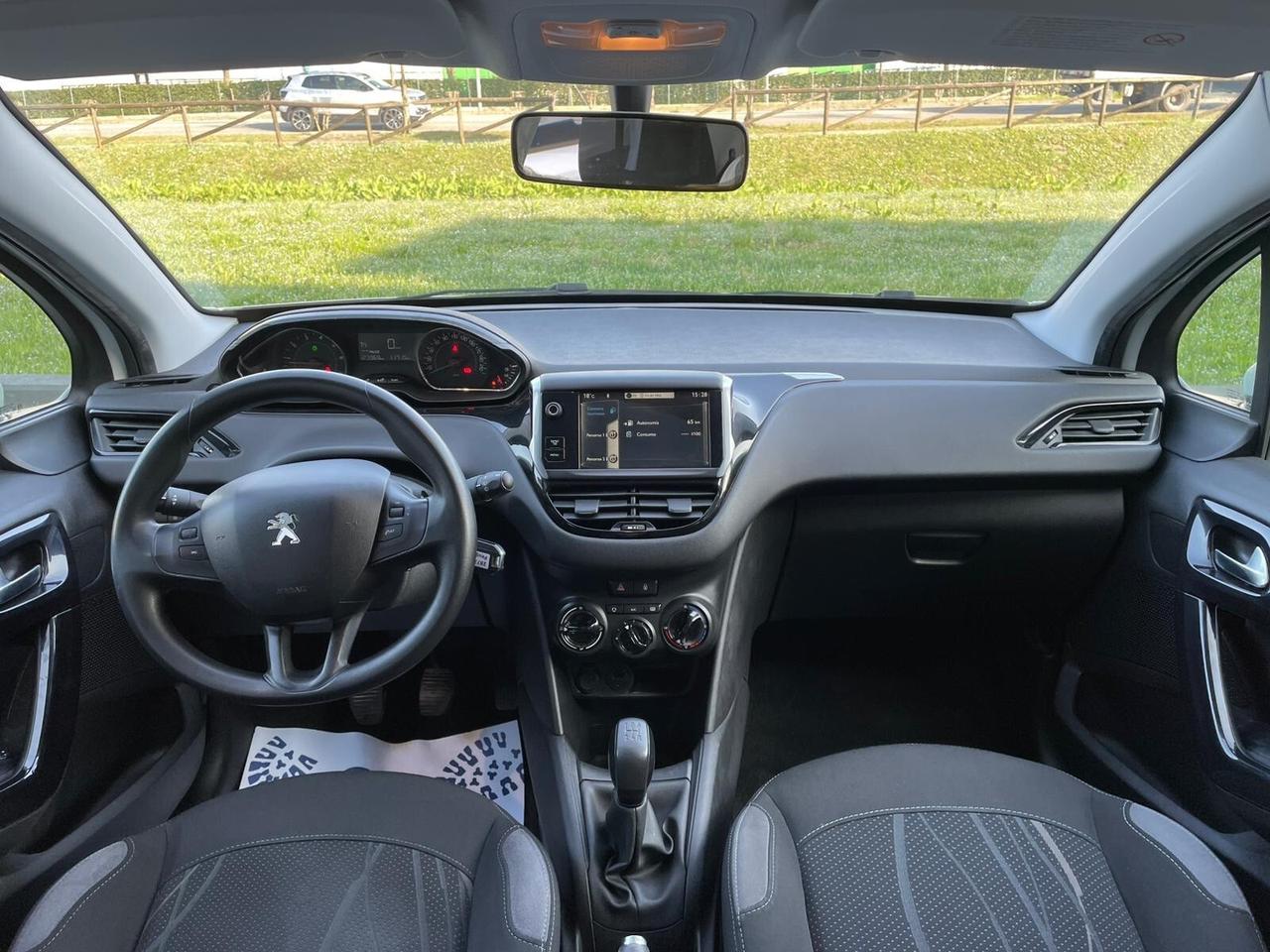 Peugeot 208 1.2 Neopatentati Finanziabile