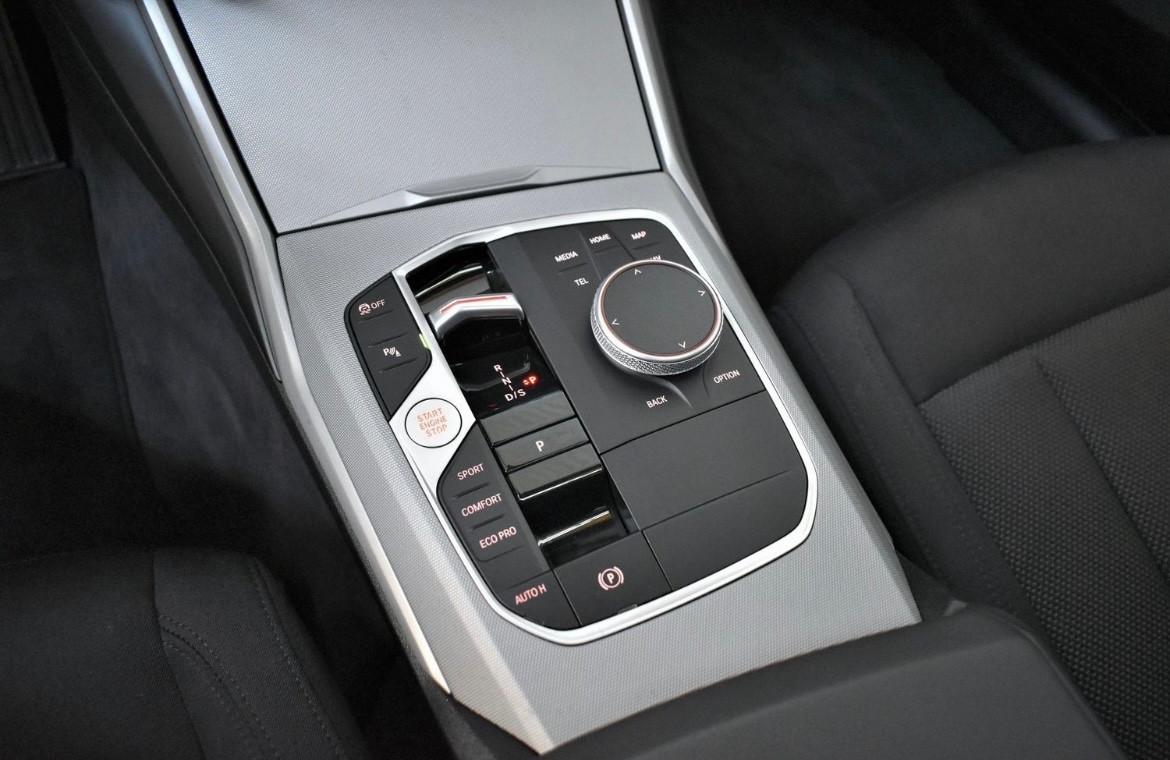 BMW 318 d M SPORT