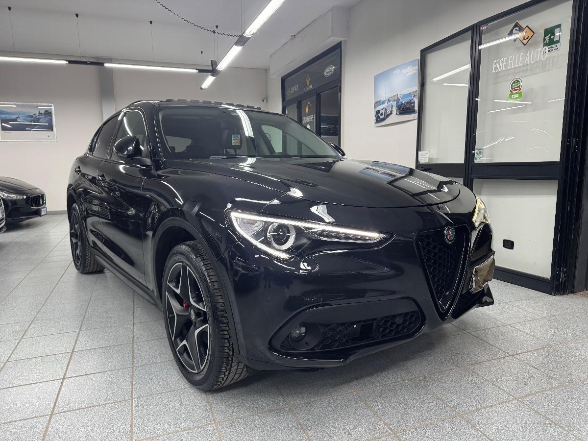 ALFA ROMEO STELVIO 2.2 T.diesel 190 CV AT8 Q4 Exec. UNICO PROPRIETARIO/ NAVIGATORE/ PORTELLONE ELETTRICO