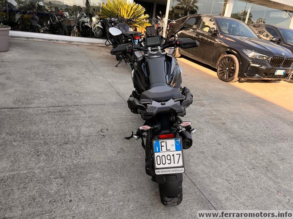 Bmw R 1300 GS triple black a 219 euro al mese senza anticipo