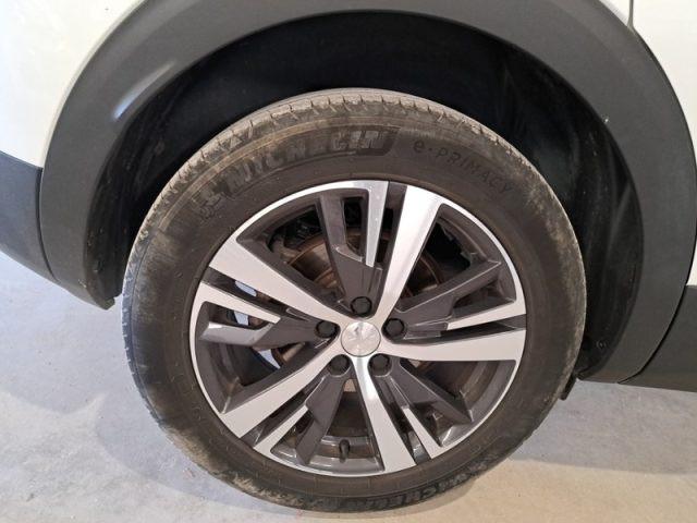 PEUGEOT 3008 BlueHDi 130 S&S EAT8 Allure