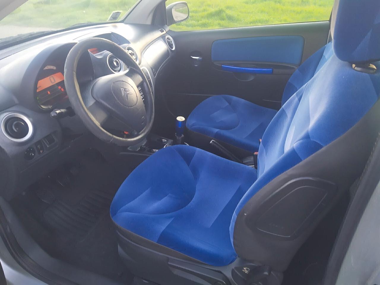 Citroen C2 1.1 Exclusive 1 Propr. Neop. Distrib. Ok