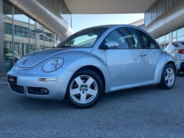 VOLKSWAGEN New Beetle 1.6