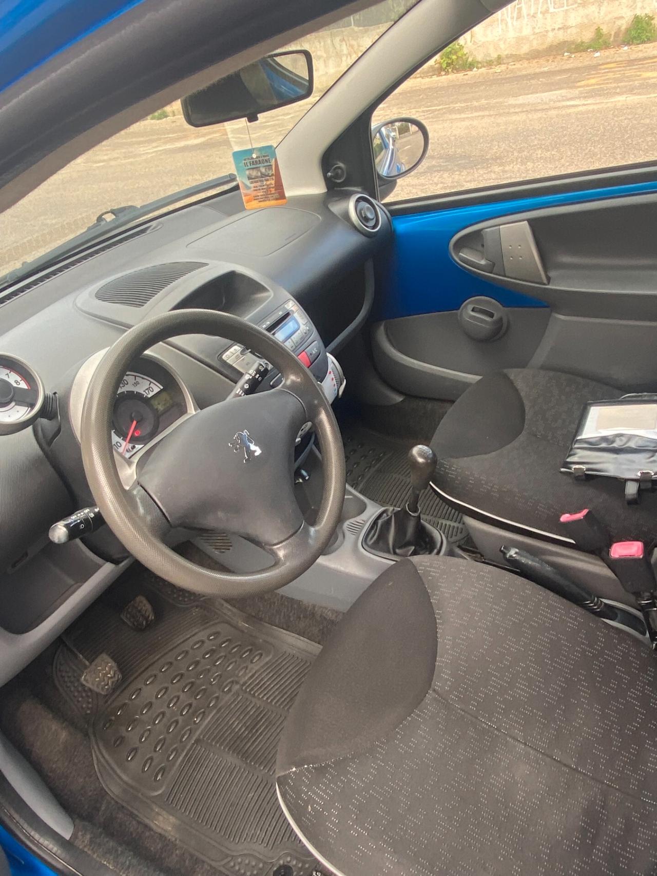 Peugeot 107 1.0 68CV 5p. Plaisir