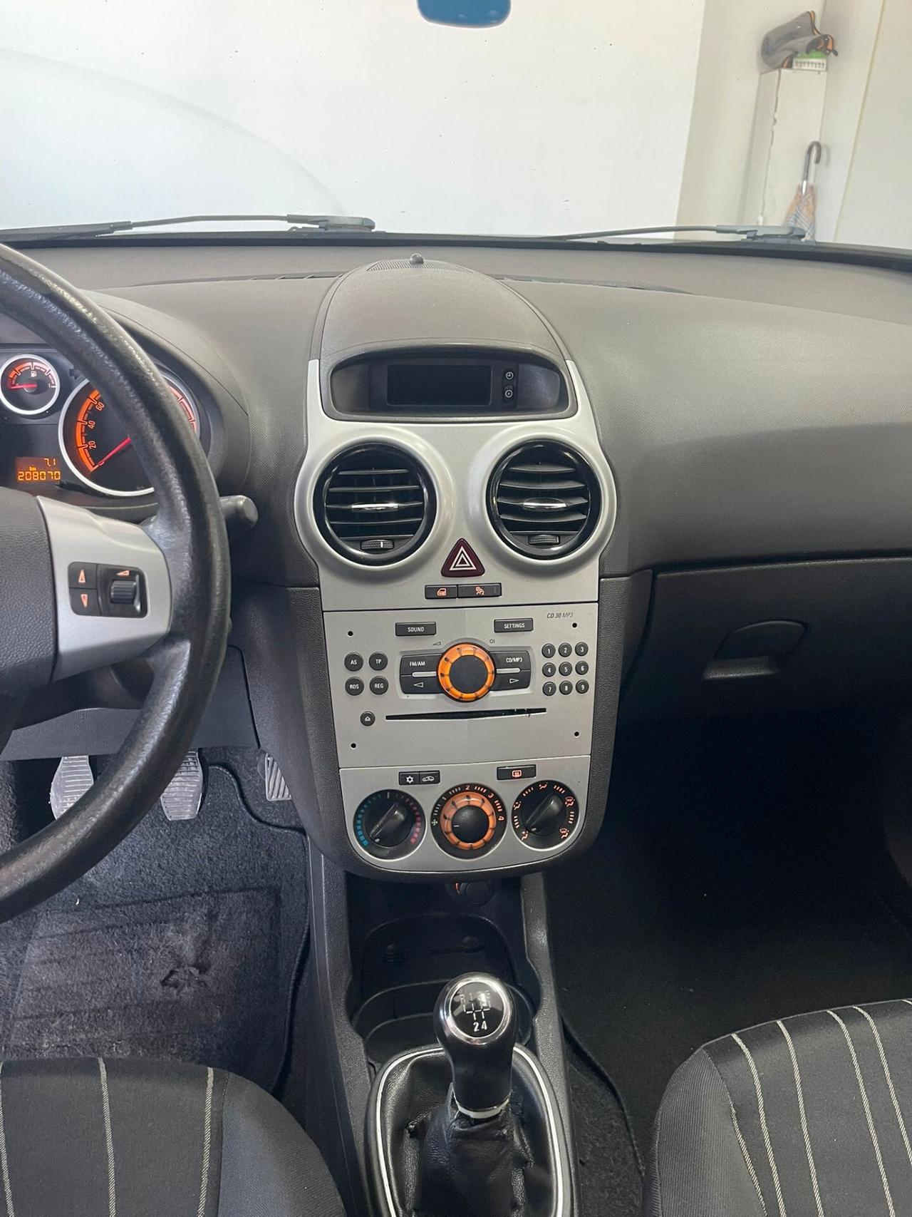 Opel Corsa 1.2 80CV 3 porte GPL-TECH Club