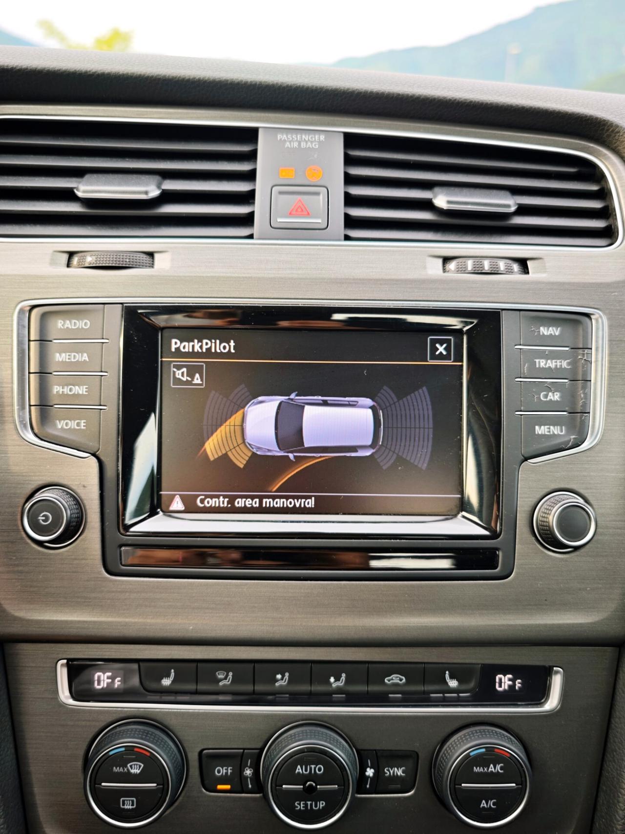 Volkswagen Golf 1.6 TDI 105 CV - PERFETTA AL 100% -