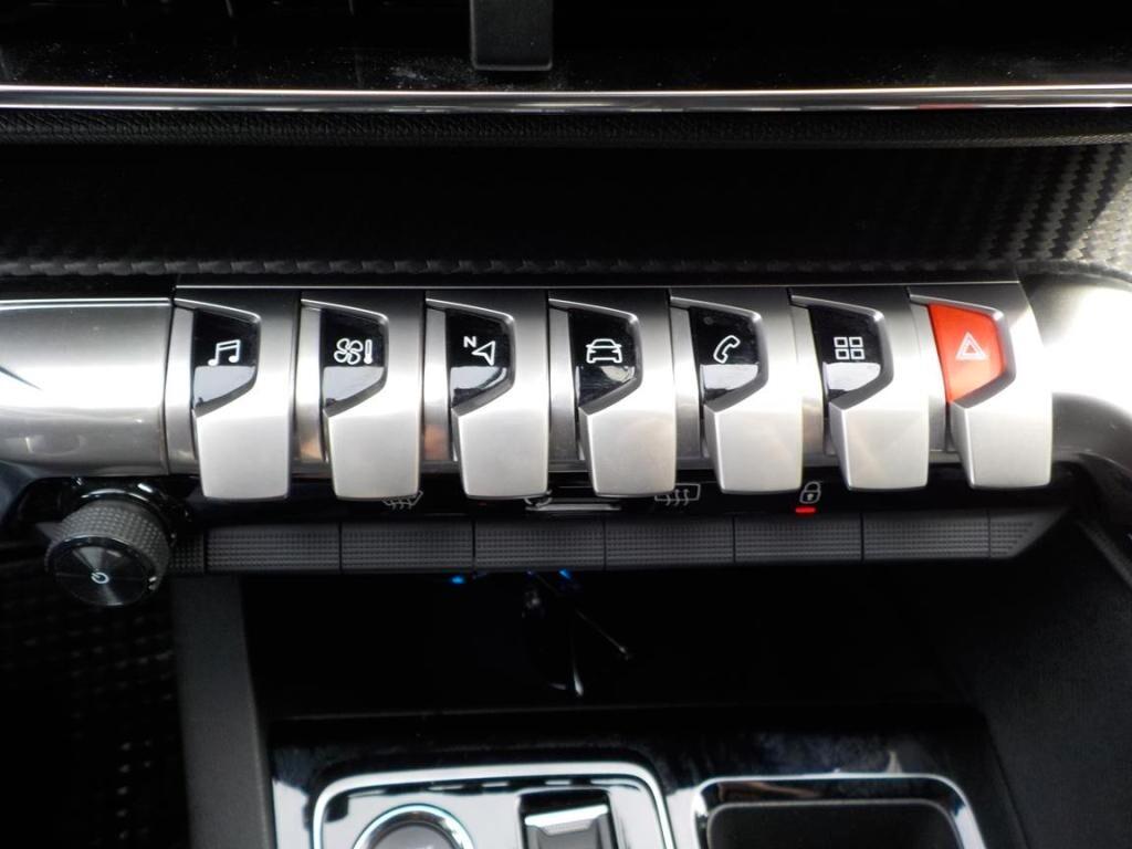 Peugeot 3008 Hybrid 136 e-DCS 6 Allure Pack