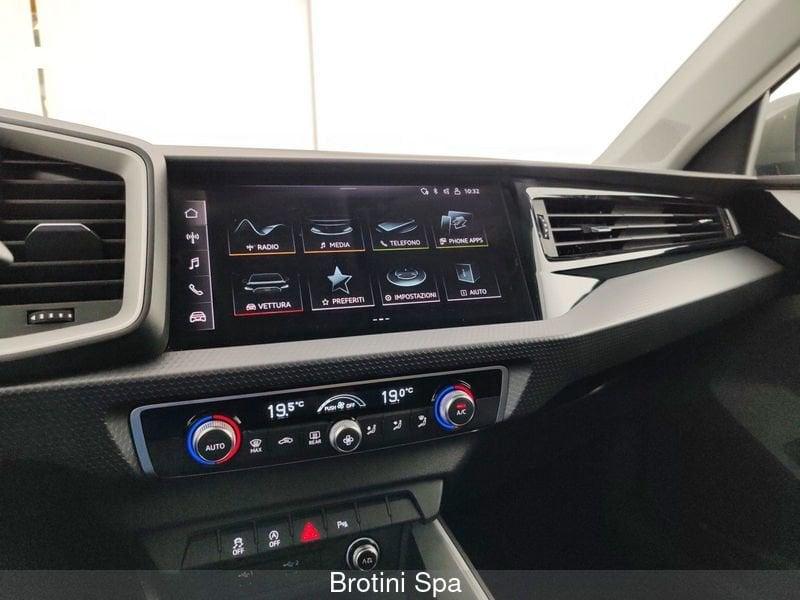 Audi A1 SPB 35 TFSI S tronic Identity Black