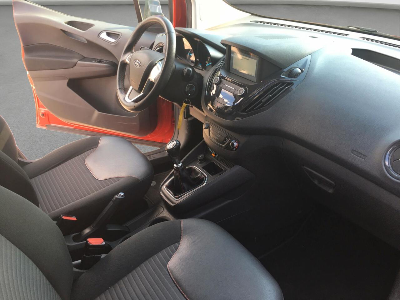 Ford Tourneo Courier 1.0 EcoBoost 100 CV Sport