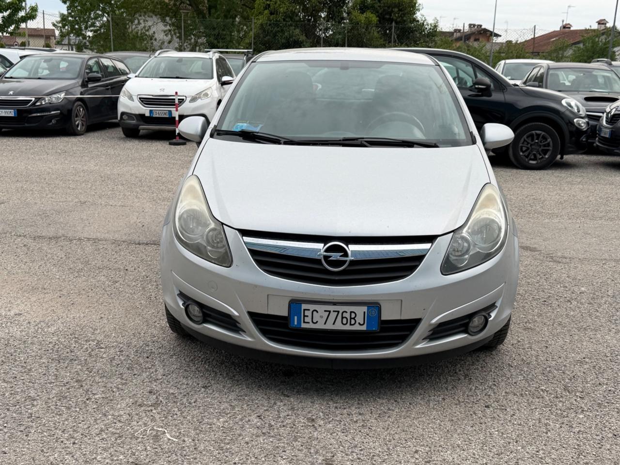 Opel Corsa 1.2 80CV 5 porte GPL-TECH Club