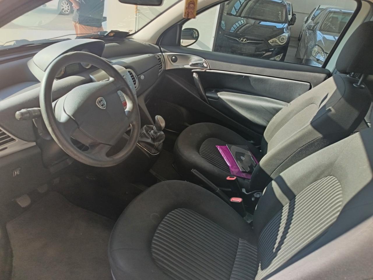 Lancia Ypsilon 1.4 Oro Ecochic GPL