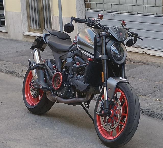 DUCATI Monster 937 Plus