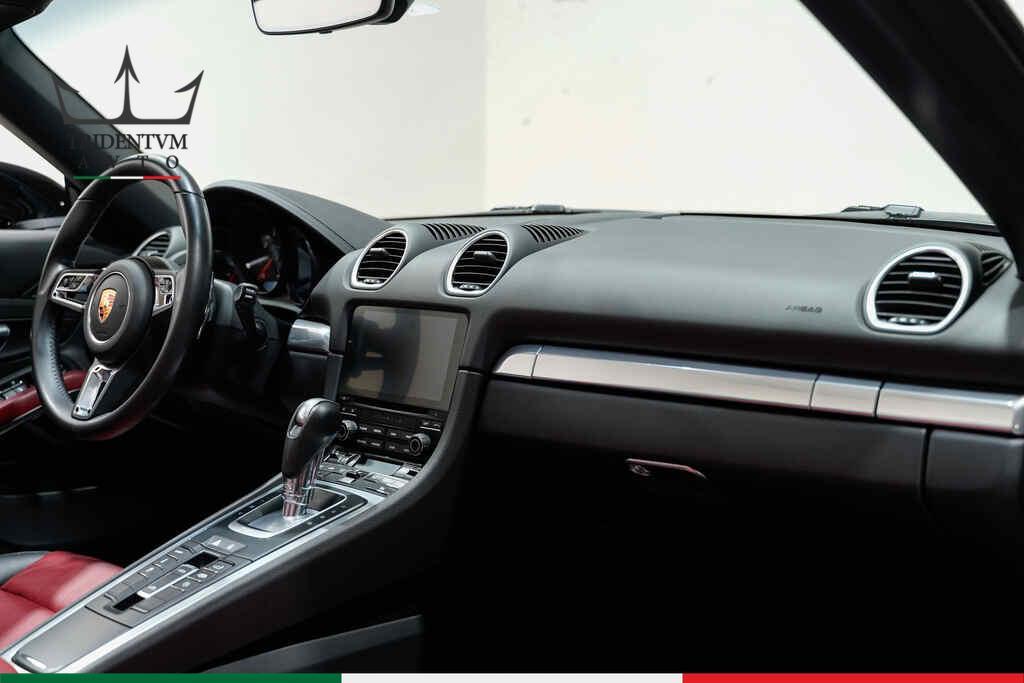 Porsche Boxster 718 r 2.0 300cv pdk
