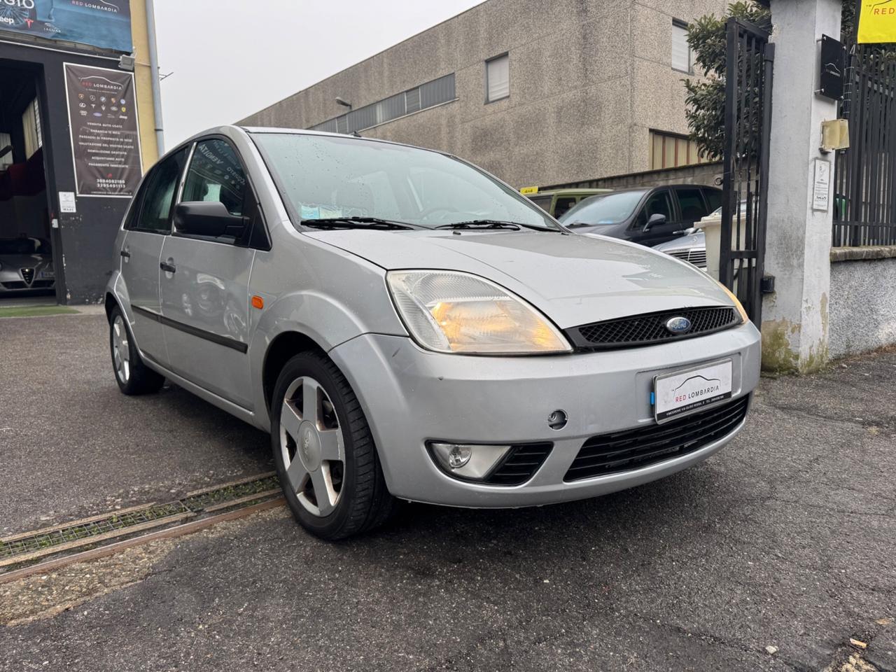 Ford Fiesta 1.4 16V 5p. Ghia