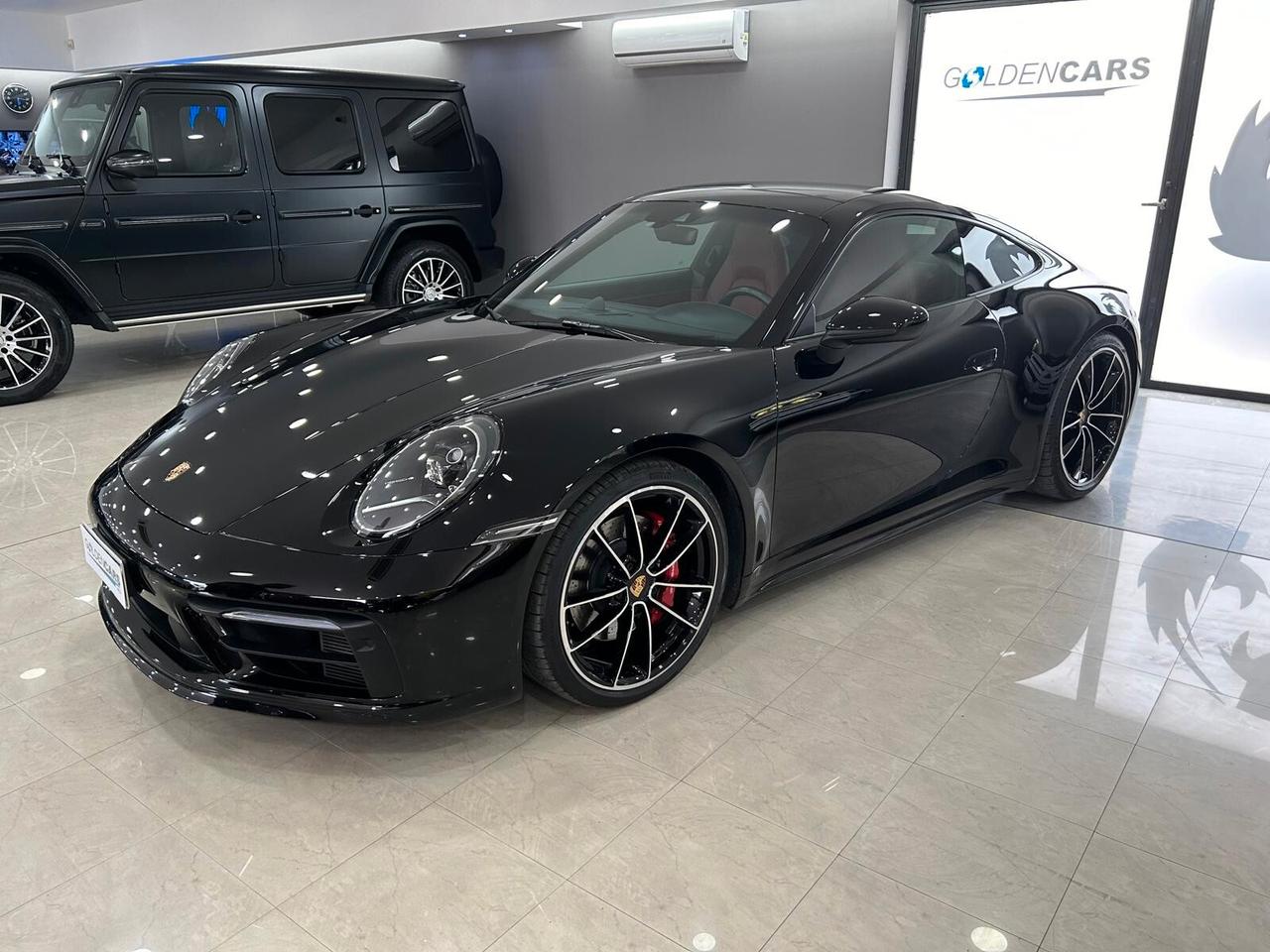 Porsche 911 Carrera 4S Coupe'