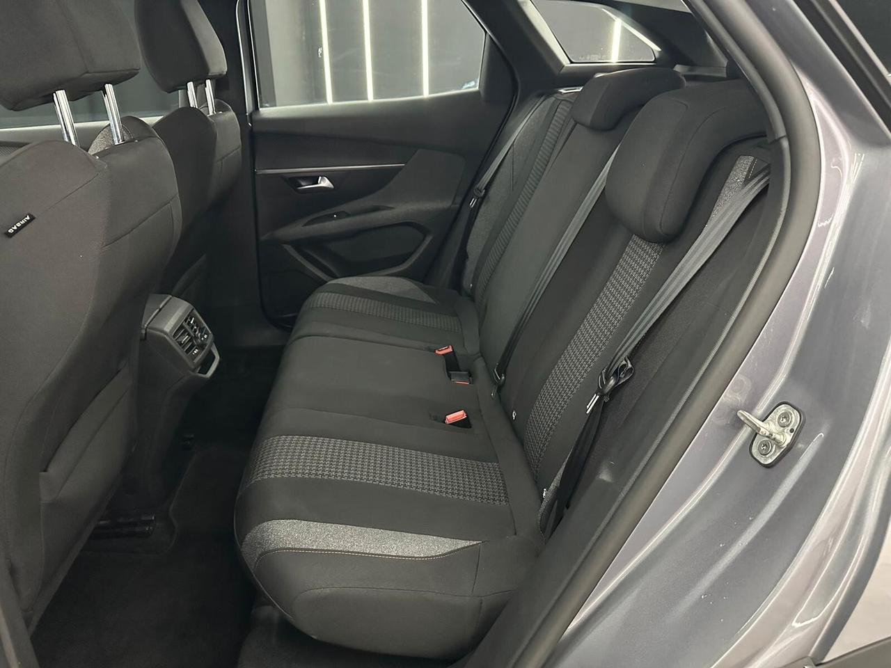 Peugeot 3008 BlueHDi 130 S&S Allure