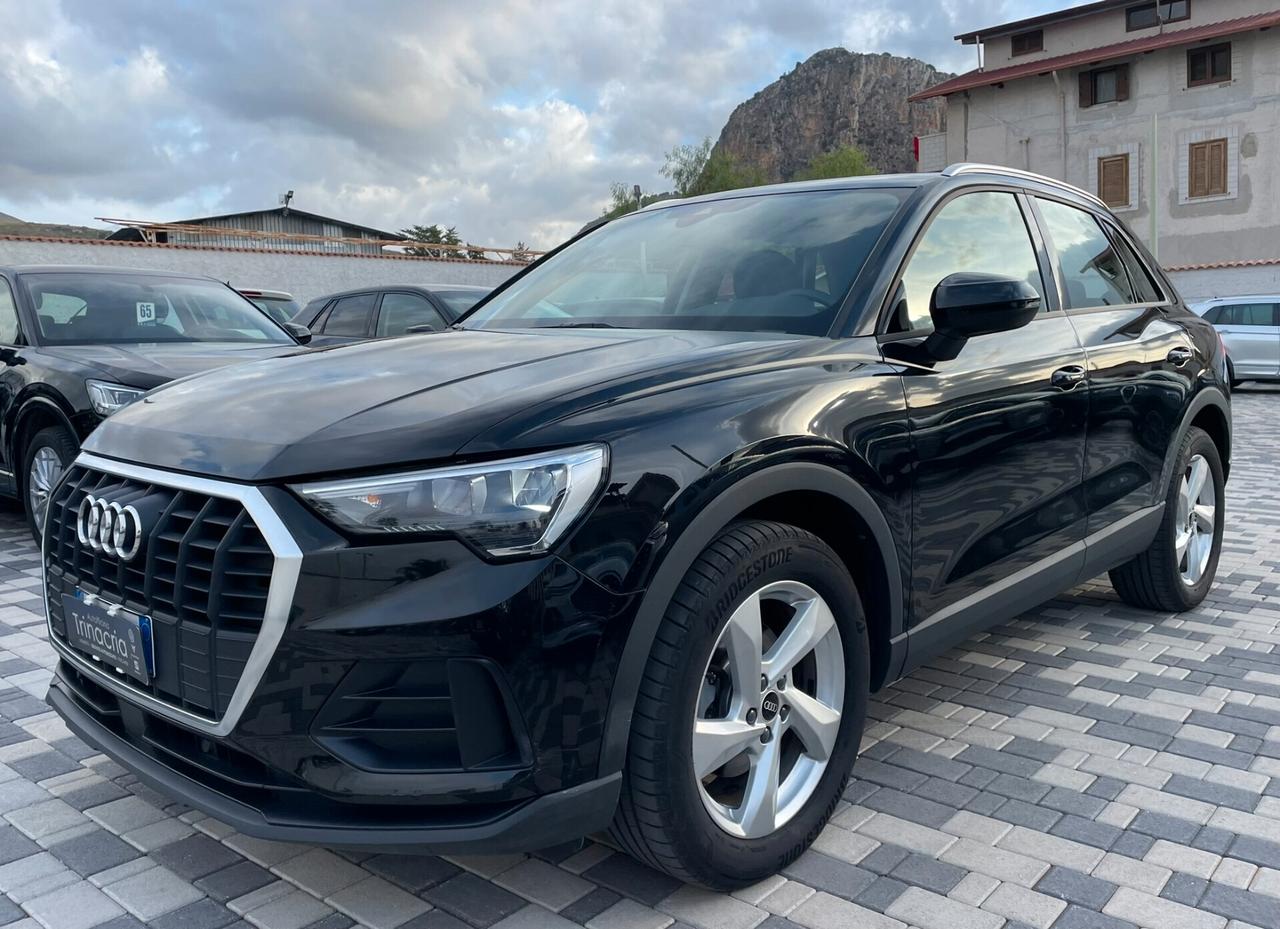 Audi Q3 Business 2.0 TDI 150CV S-Tronic