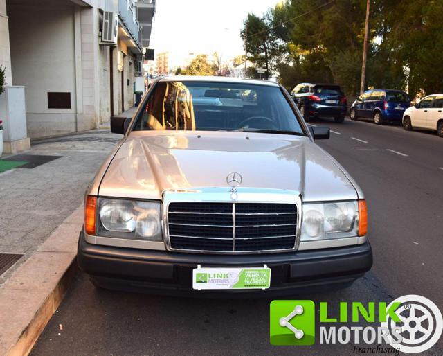 MERCEDES-BENZ 200 E