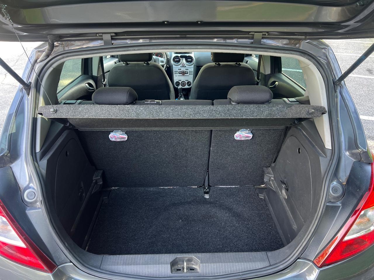 Opel Corsa 1.2 5 porte Sport