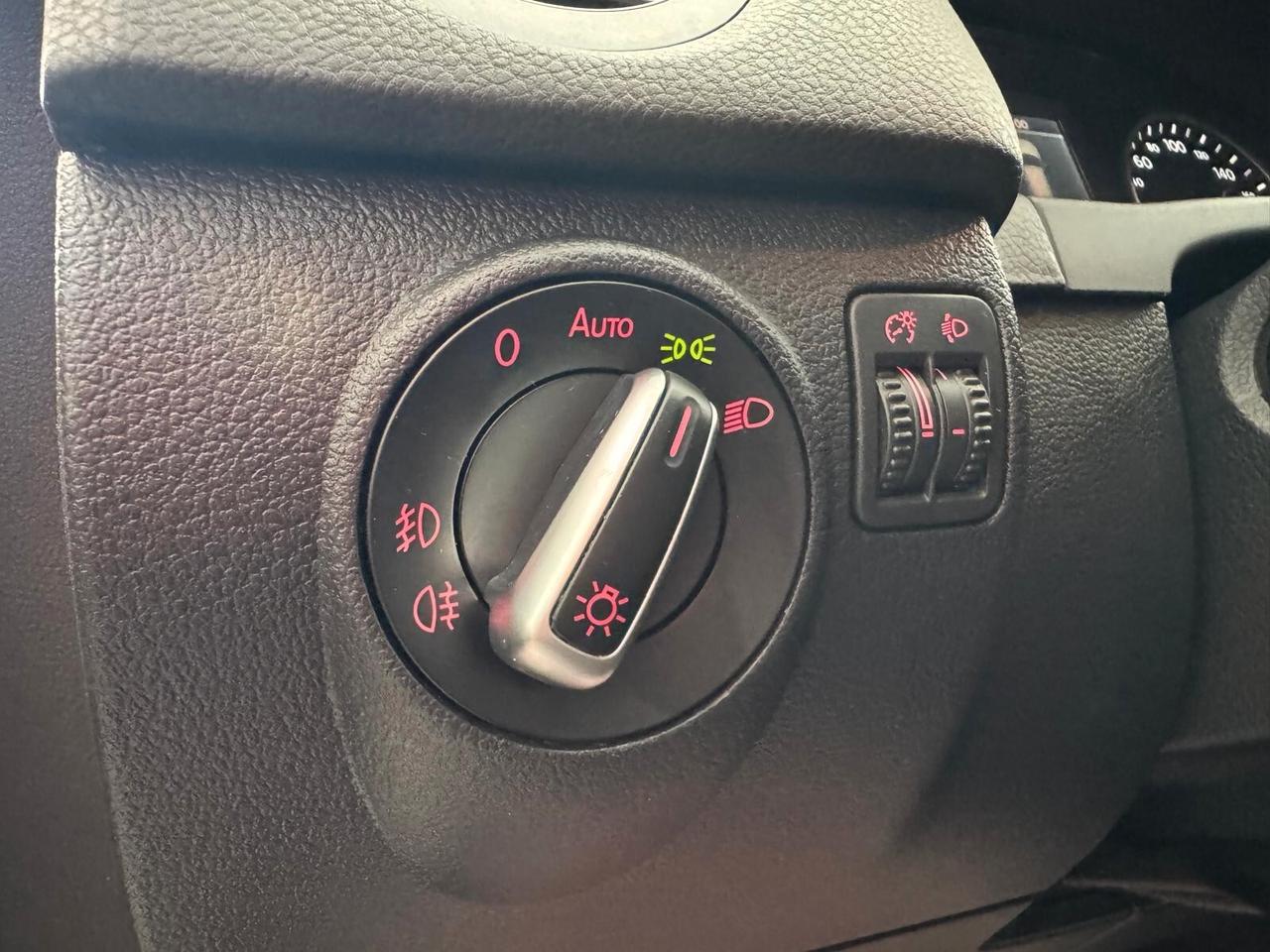 Volkswagen Tiguan / 2.0cc 140 CV / Diesel / Tetto /119000 km