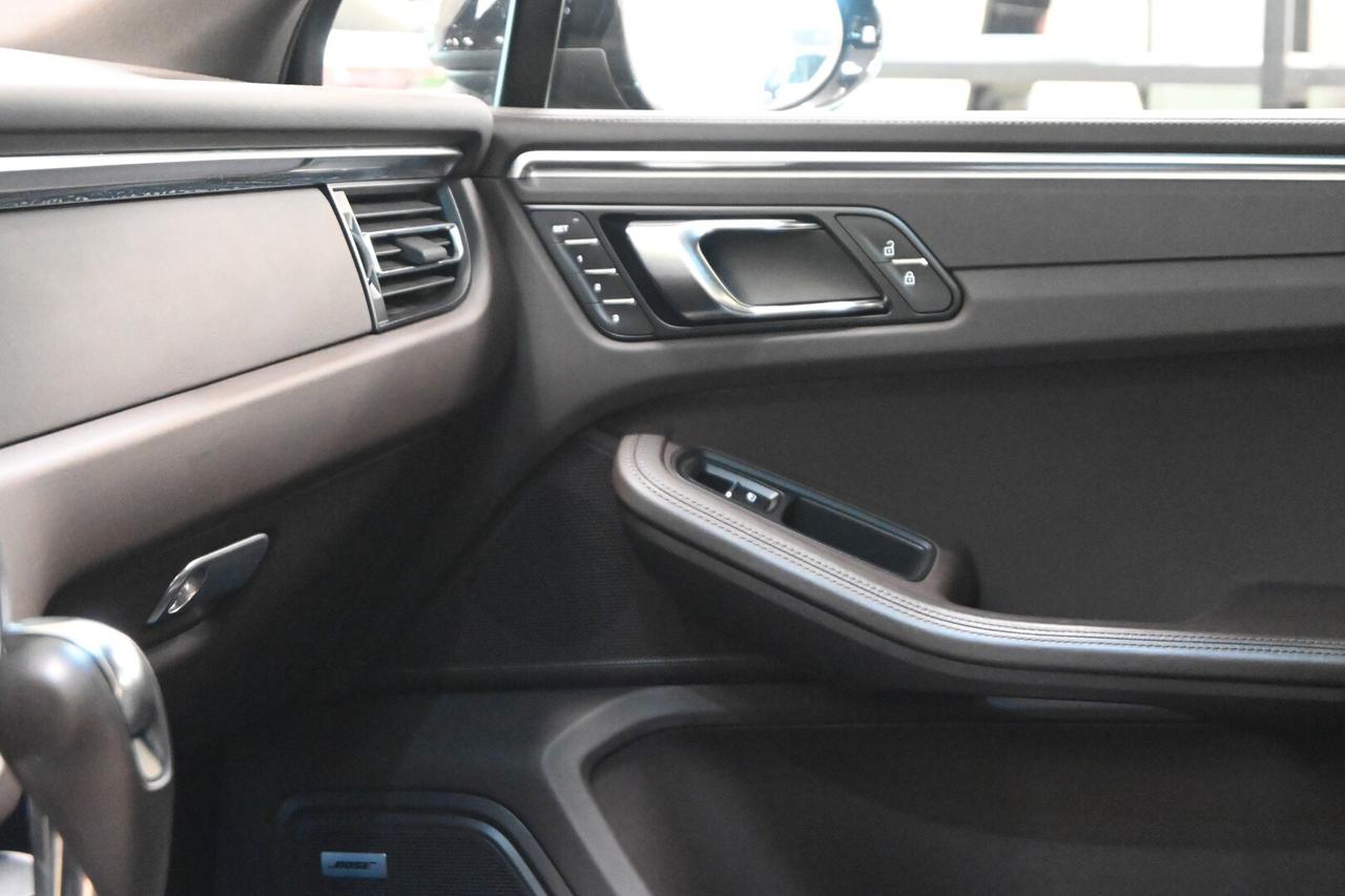 PORSCHE Macan 1ªs. '13-'25 Macan 2.0