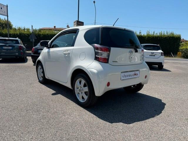 Toyota iQ 1.0 Multidrive