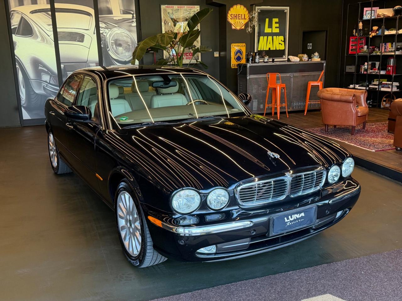 Jaguar XJ 4.2 V8 cat Executive