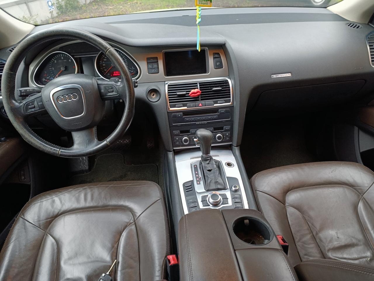 Audi Q7 4.2 V8 TDI quattro Tiptronic