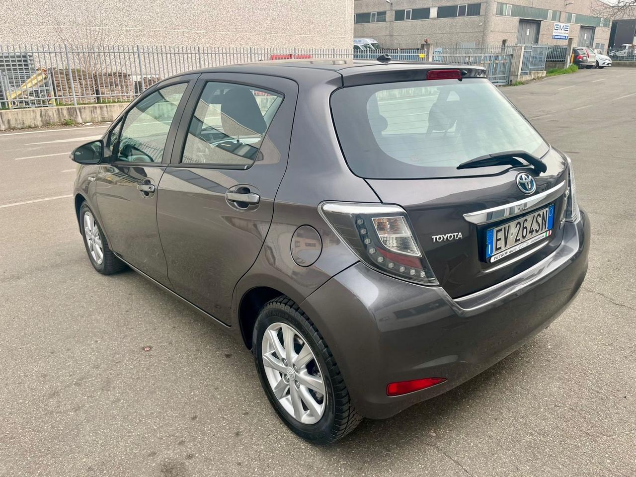 Toyota Yaris 1.5 Hybrid 2014 131.000km perfetta