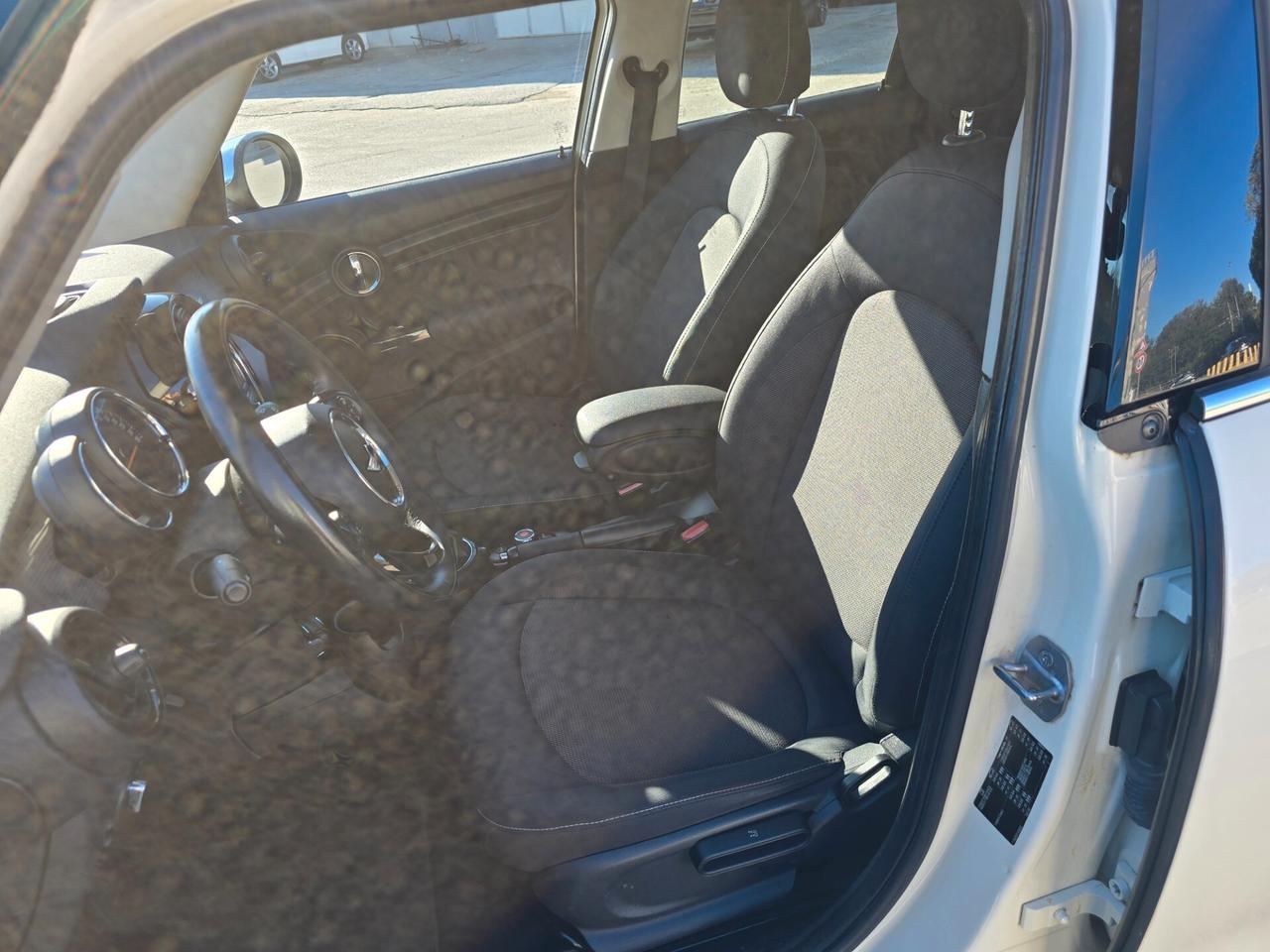 Mini 1.5 Cooper D 5 porte