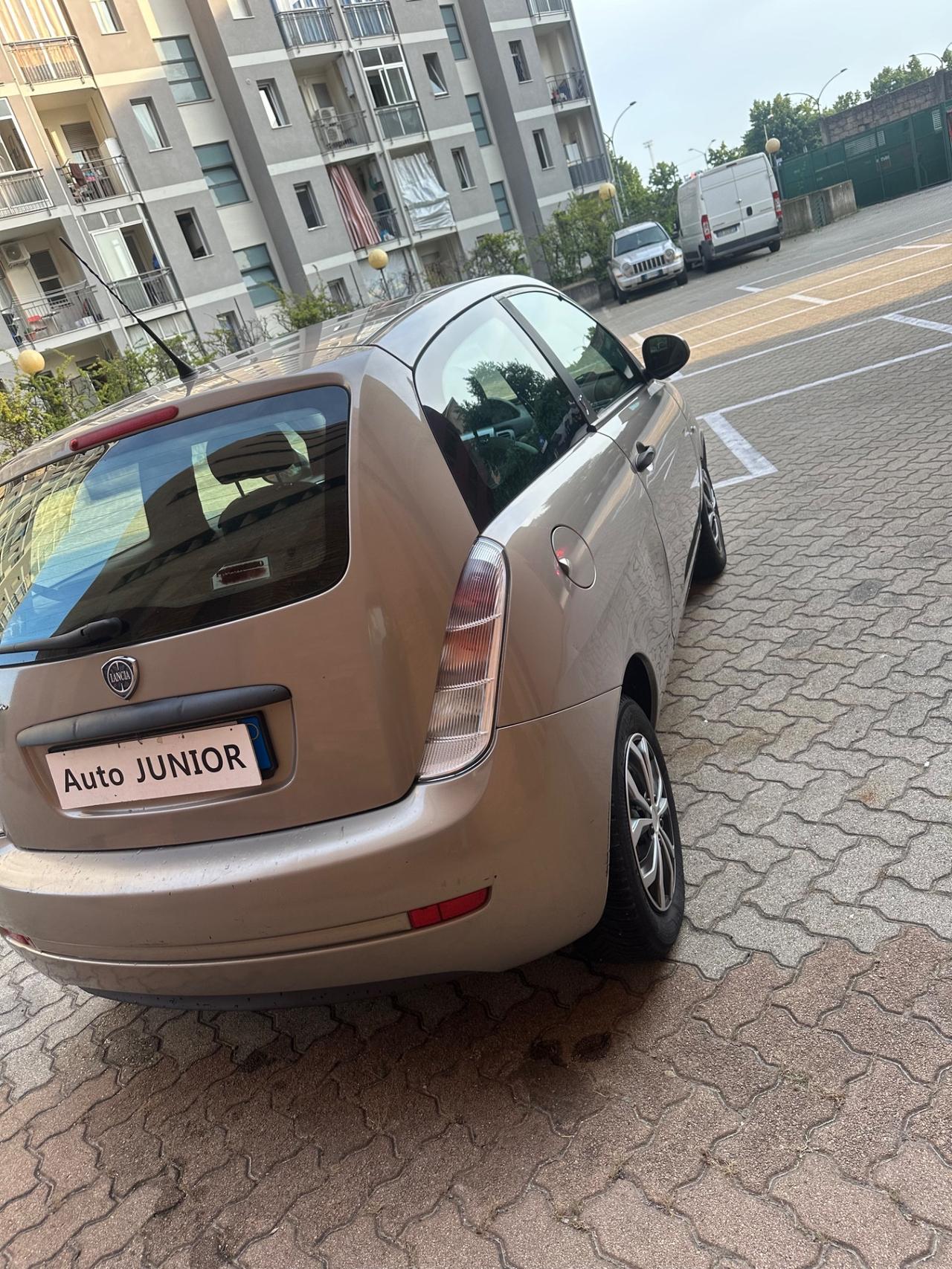 Lancia Ypsilon 1.2 69 CV Platinum