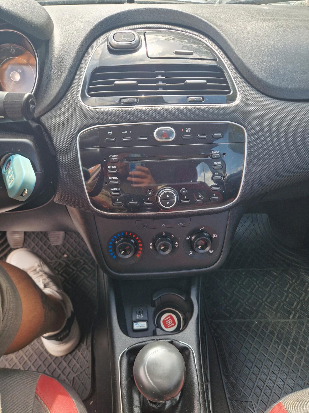 Fiat Punto 1.3 MJT 75 CV 5 porte Lounge-2014