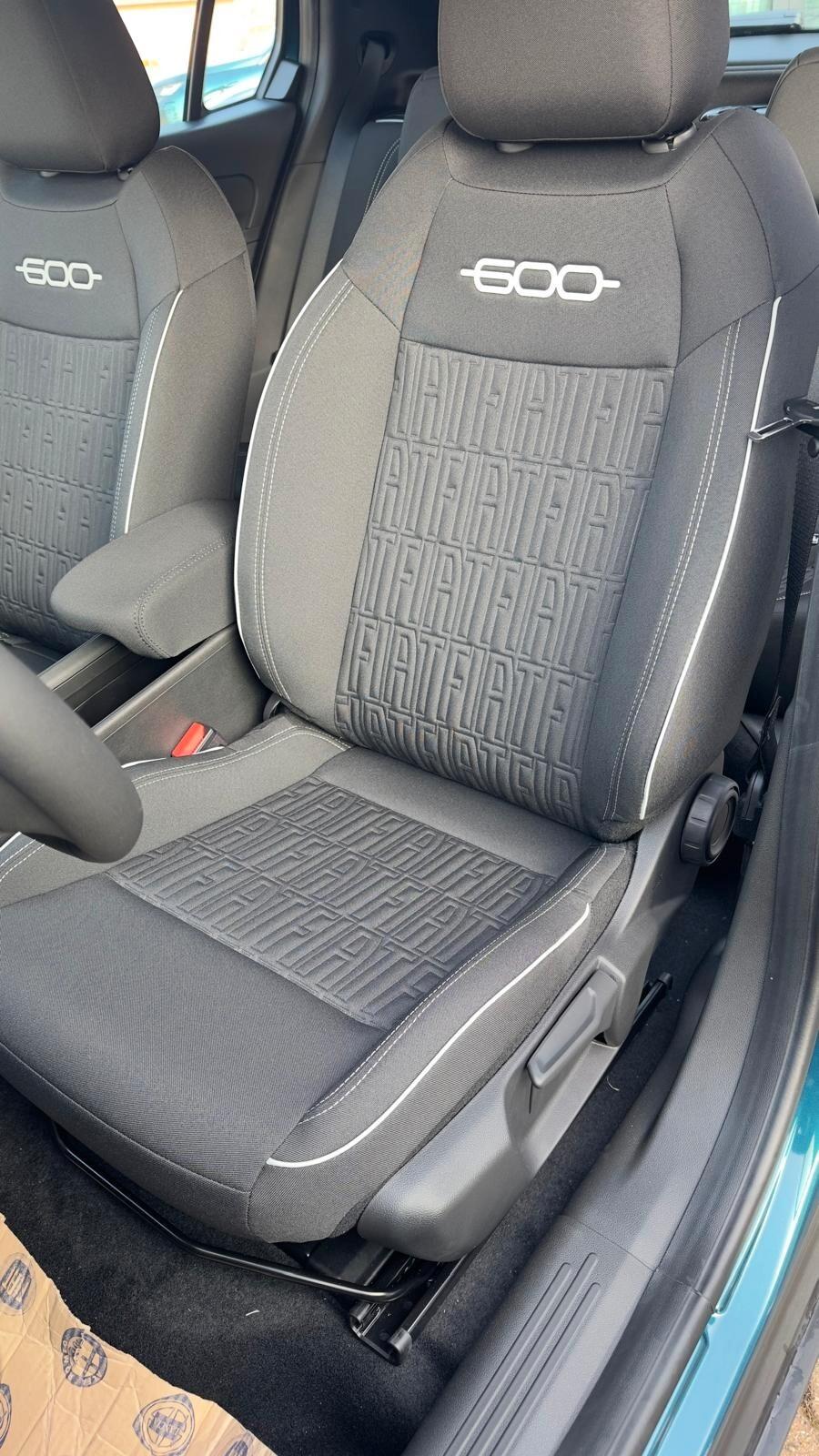 Fiat 600 Hybrid 110 CV DCT MHEV