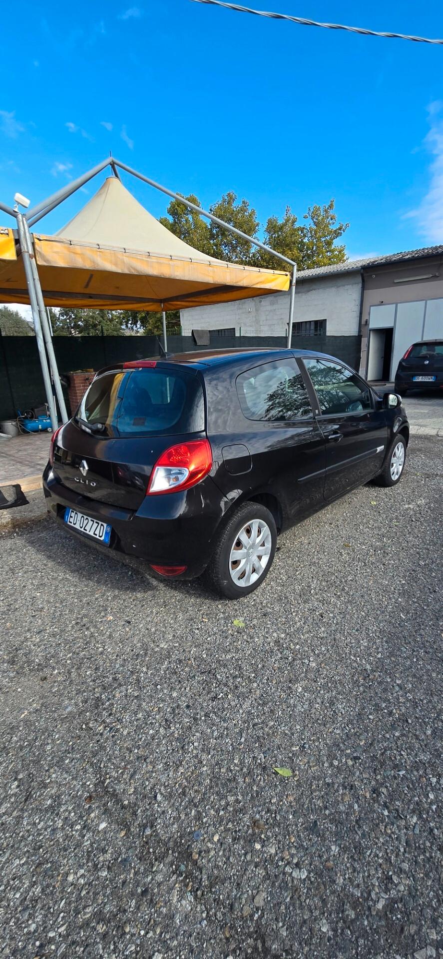 Renault Clio Storia 1.2 5 porte GPL Confort