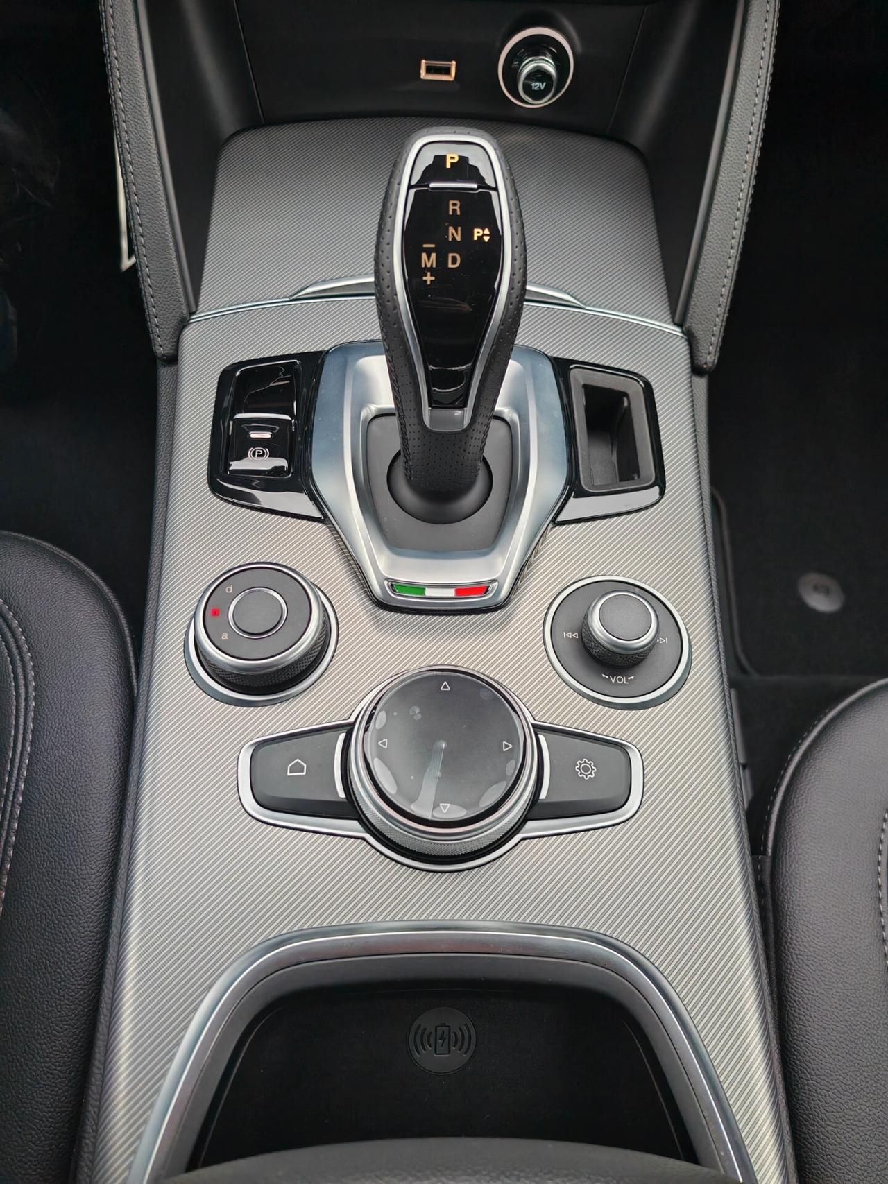 Alfa Romeo Stelvio 2.2 Turbodiesel 160 CV AT8 RWD Sprint