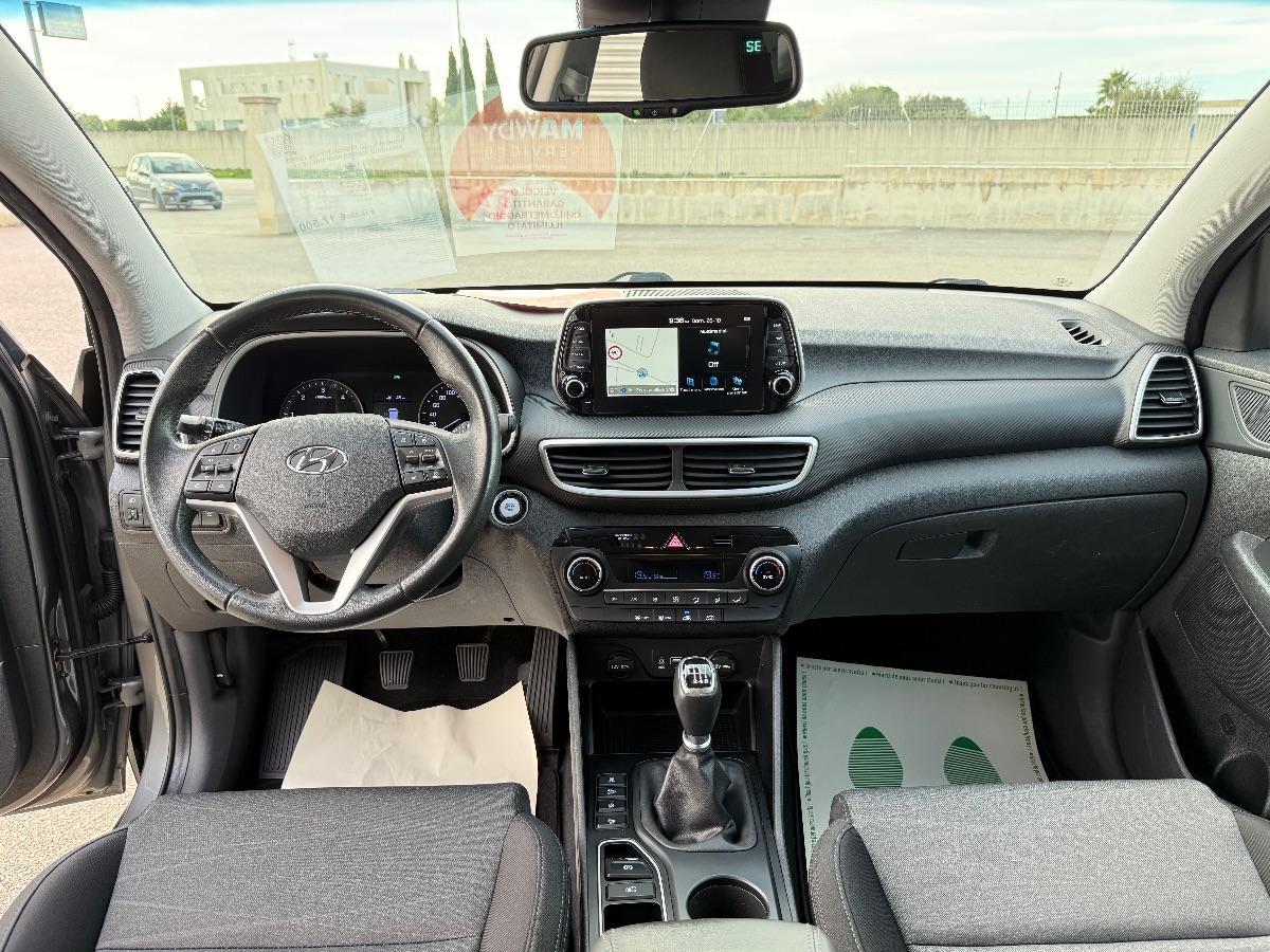 HYUNDAI TUCSON 1.6 CRDI EXELLENCE PREMIUM PACK 2WD 115 C.V.