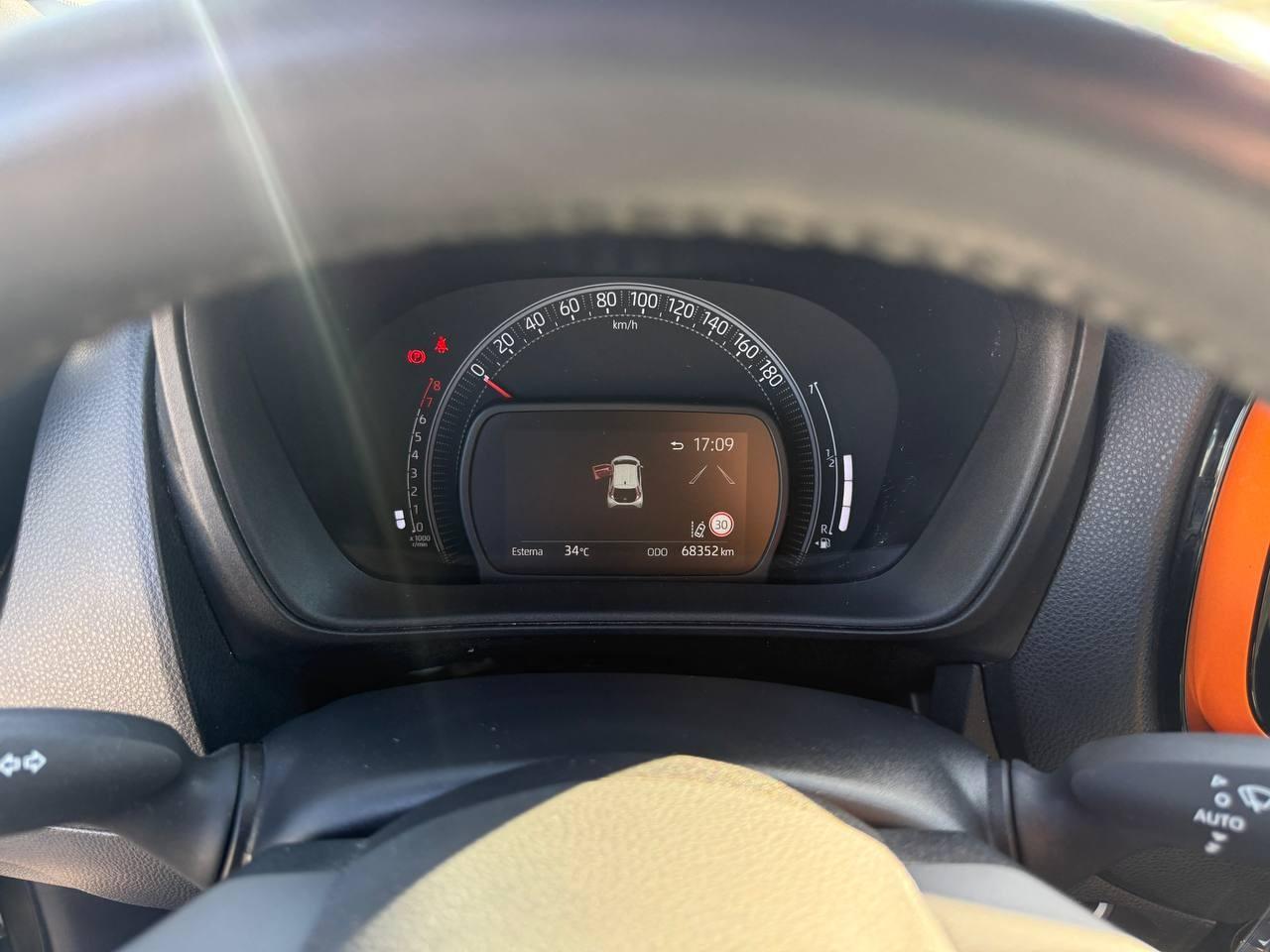 TOYOTA Aygo X - Aygo X 1.0 Limited 72cv