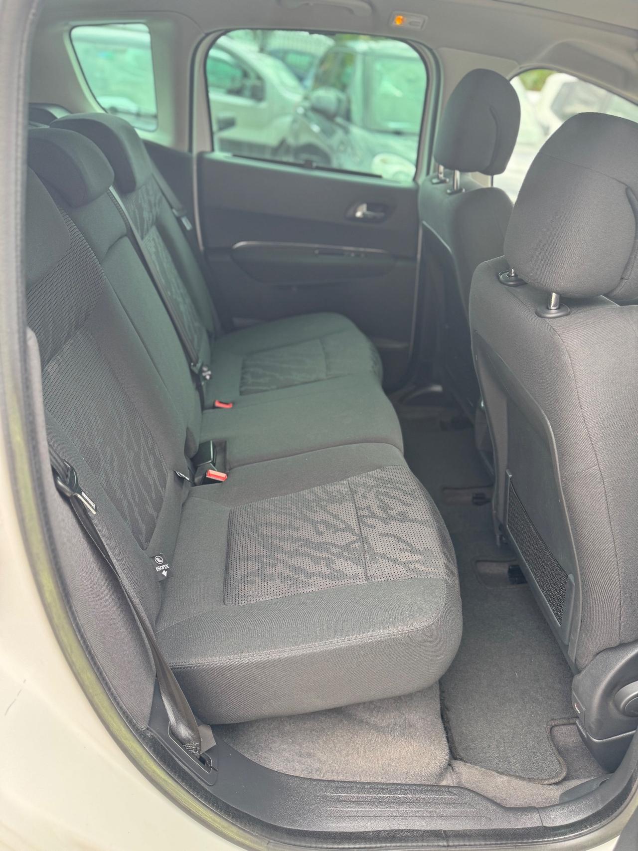 Peugeot 3008 1.6 HDi 112CV Allure