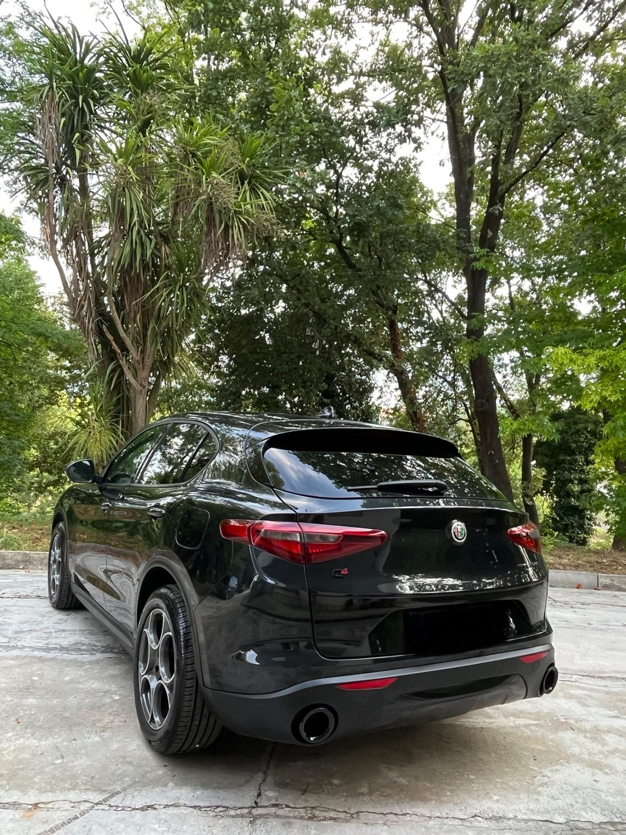 Alfa Romeo Stelvio 2.2 Turbodiesel 210 CV AT8 Q4 Executive