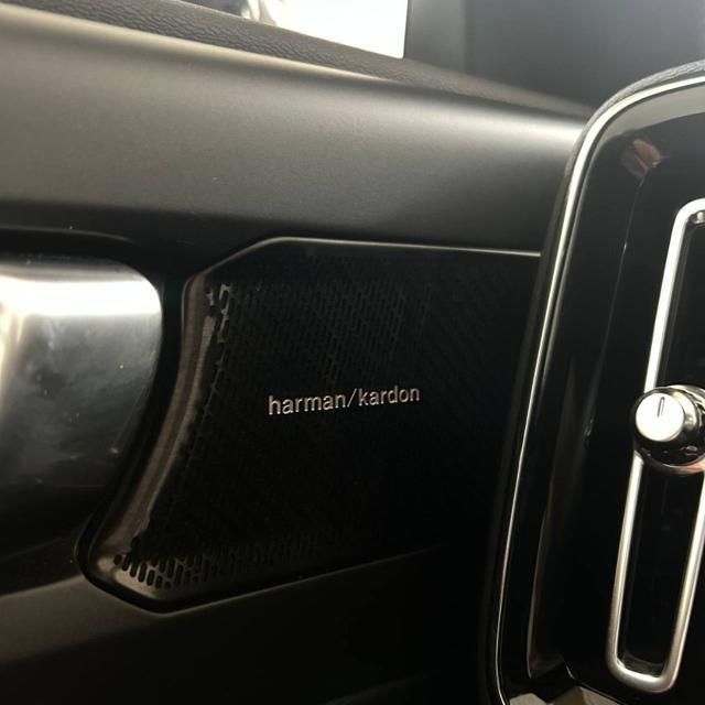 VOLVO XC40 D3 R-design