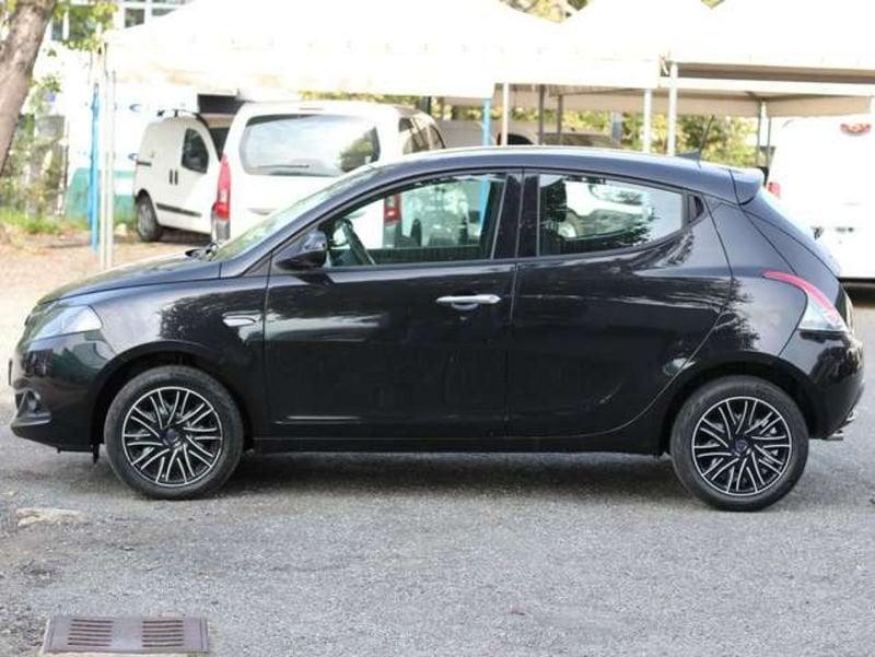 Lancia Ypsilon 1.0 firefly hybrid Gold s