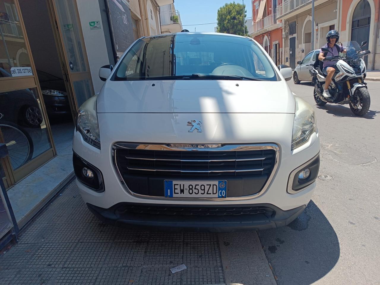 Peugeot 3008 1.6 e-HDi 115CV CAMBIO AUTOMATICO FULL