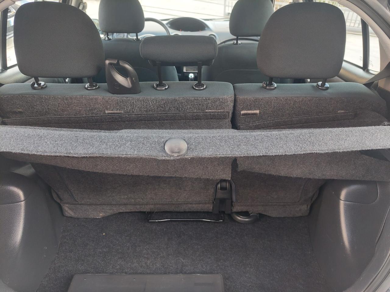 Toyota Yaris 1.0 Benzina 5 porte