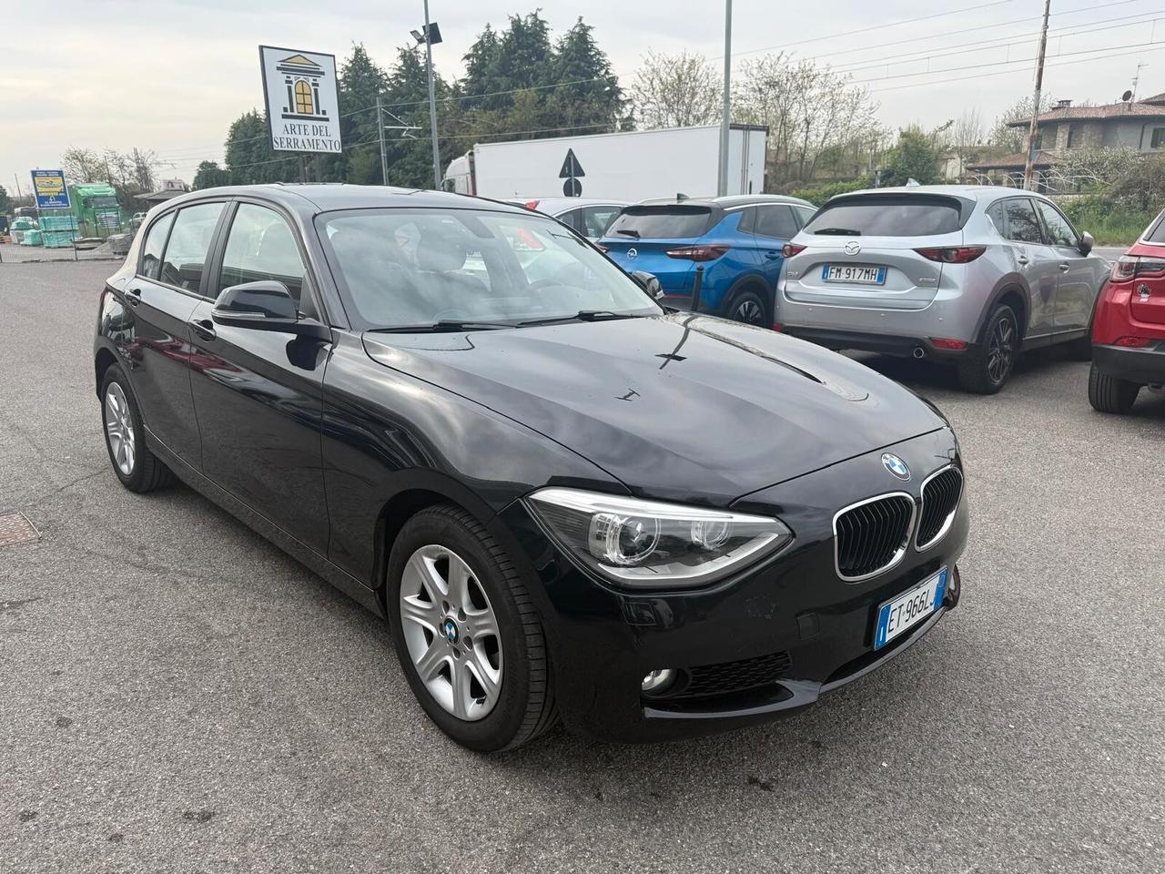 Bmw 114 114d 5p. Unique