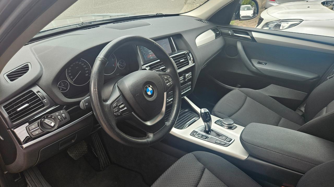 Bmw X3 xdrive20d auto 190 CV NAVY-CAMERA-LED