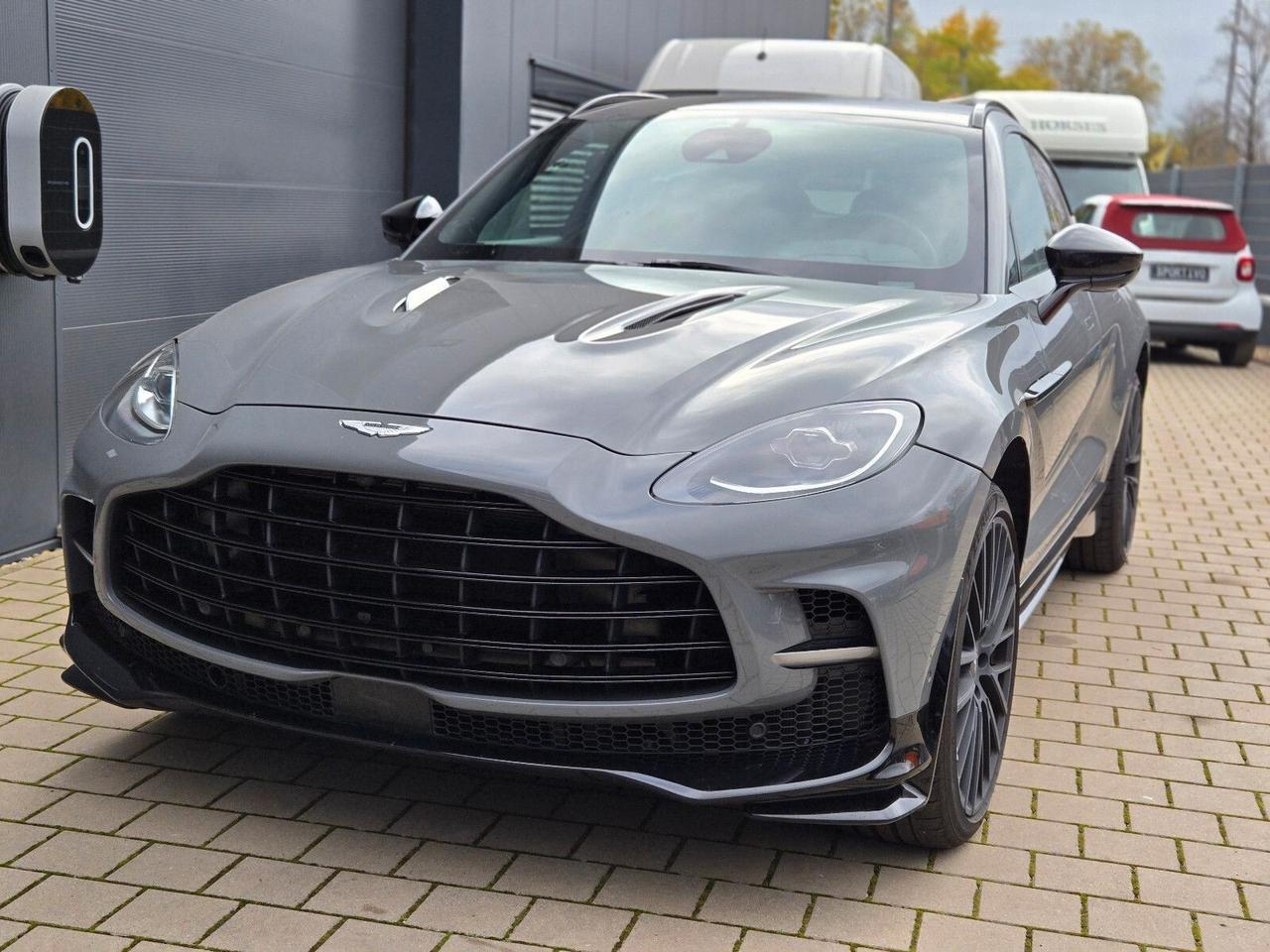 Aston Martin DBX DBX707